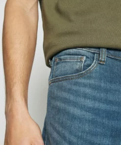 Solid JOY GREENCAST - Jean Slim - Middle Vintage Blue Denim -Promos Solid Magasin 21fd92e43d56418488bf22b063a2a83e