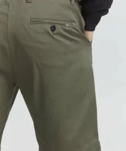 Solid SDFRED STRUCTURE SHO - Short - Dusty Olive -Promos Solid Magasin 47ab0e928a824b24916737a5fafd2765