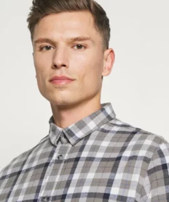 Solid SDTERKIL HERRINGBONE CHECK 21105659 - Chemise - Grey Melange 10 Solid SDTERKIL HERRINGBONE CHECK 21105659 - Chemise - Grey Melange -Promos Solid Magasin 56422e93110b45bcaf620284c6b892c2