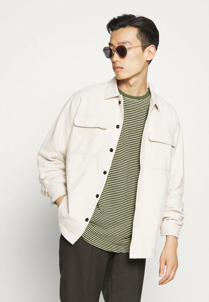 Solid SDVERNARD TEE LS 21106124 - T-shirt à Manches Longues - Black Forest 4 Solid SDVERNARD TEE LS 21106124 - T-shirt à Manches Longues - Black Forest – Image 4