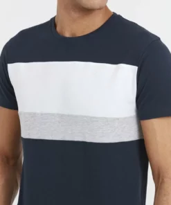 Solid SDSASCHA - T-shirt Imprimé - Dark Blue 9 Solid SDSASCHA - T-shirt Imprimé - Dark Blue -Promos Solid Magasin 5ee80be325c74d2a9b81e8799adfc9a2