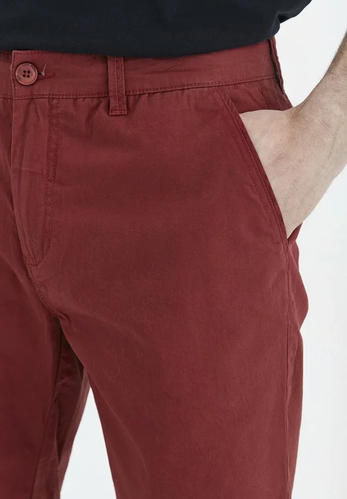 Solid SDTITIAN - Short - Brick Red 5 Solid SDTITIAN - Short - Brick Red – Image 5