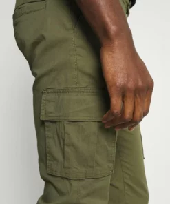 Solid TRUC CARGO FIRM WAIST - Pantalon Cargo - Ivy Green -Promos Solid Magasin 6212937b580f4a0f94bbba58a308f1a6