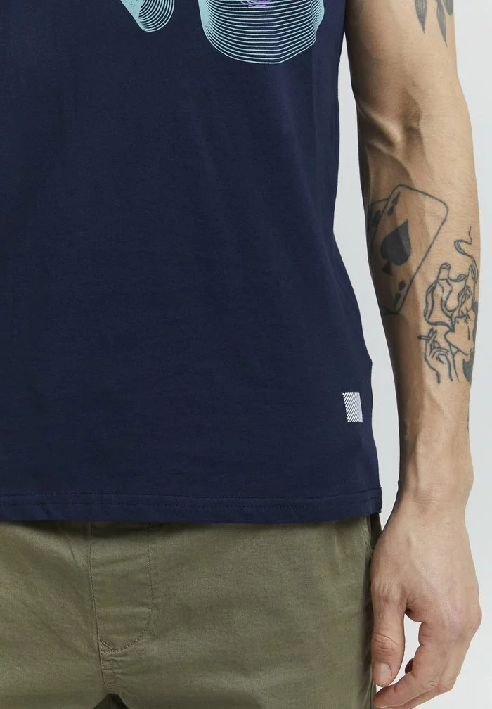 Solid PEDRO - T-shirt Imprimé - Insignia Blue 5 Solid PEDRO - T-shirt Imprimé - Insignia Blue – Image 5