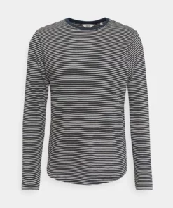 Solid SDVERNARD TEE LS 21106124 - T-shirt à Manches Longues - Insignia Blue -Promos Solid Magasin 65f8b566899b4dc2bba7058f1e38be5a