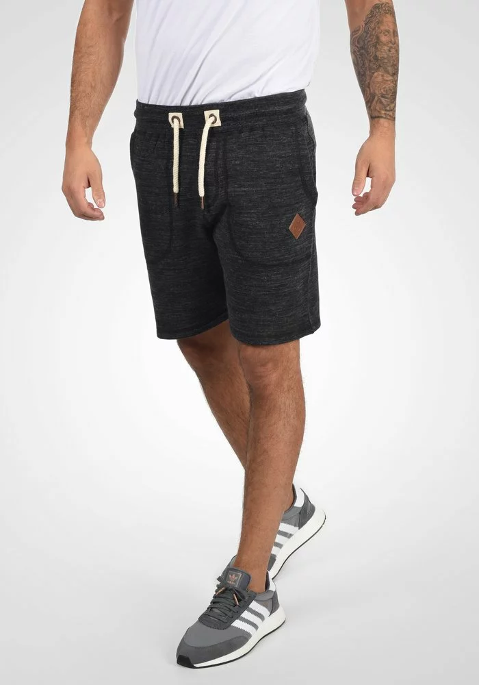 Solid SDARIS - Short - Black 1 Solid SDARIS - Short - Black