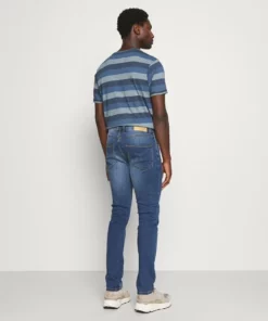 Solid SDTULIO JOY HYBRID 21105840 - Jean Droit - Middle Blue Denim -Promos Solid Magasin 8b3b8e0dad64491c8864d1e06c15c33c