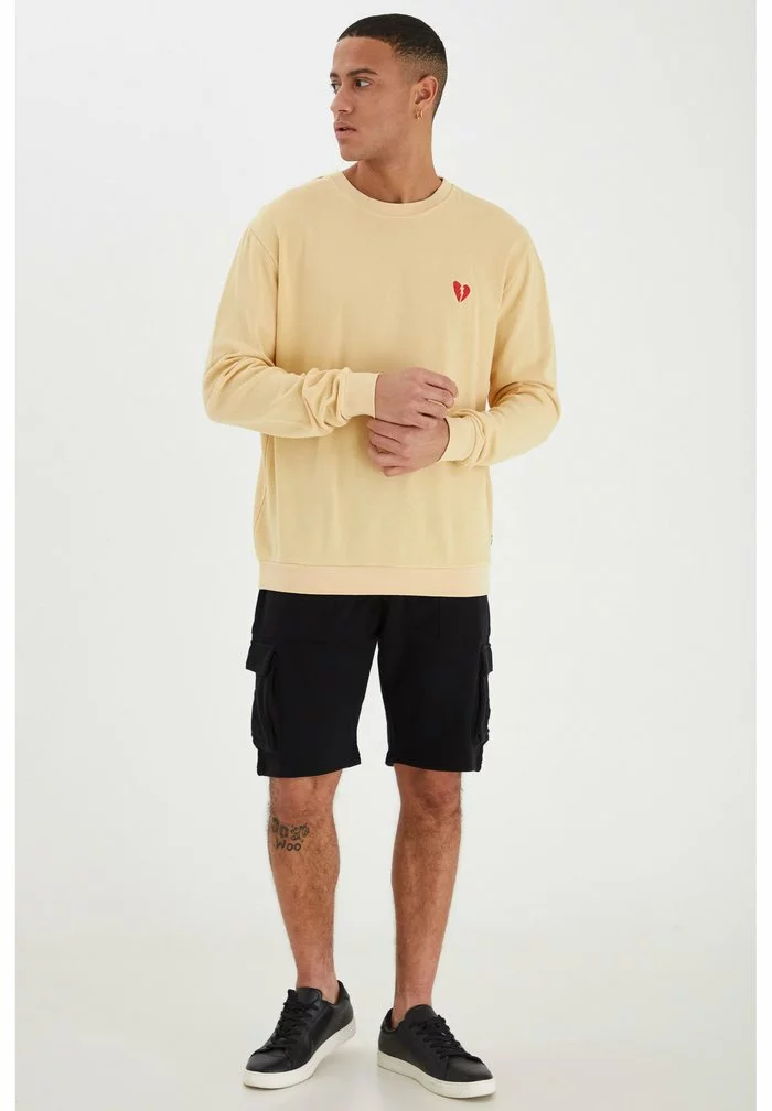 Solid SDRYAT - Short - Black 2 Solid SDRYAT - Short - Black – Image 2