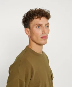 Solid VARDEN CREWNECK - Sweatshirt - Kangaroo -Promos Solid Magasin a27517e827d942a999026ff94d33dffa