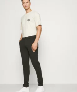 Solid BARRO CHECK PANT - Pantalon Classique - Black Forest -Promos Solid Magasin c6070a88c8fb4afcb32d038bff9c03e0