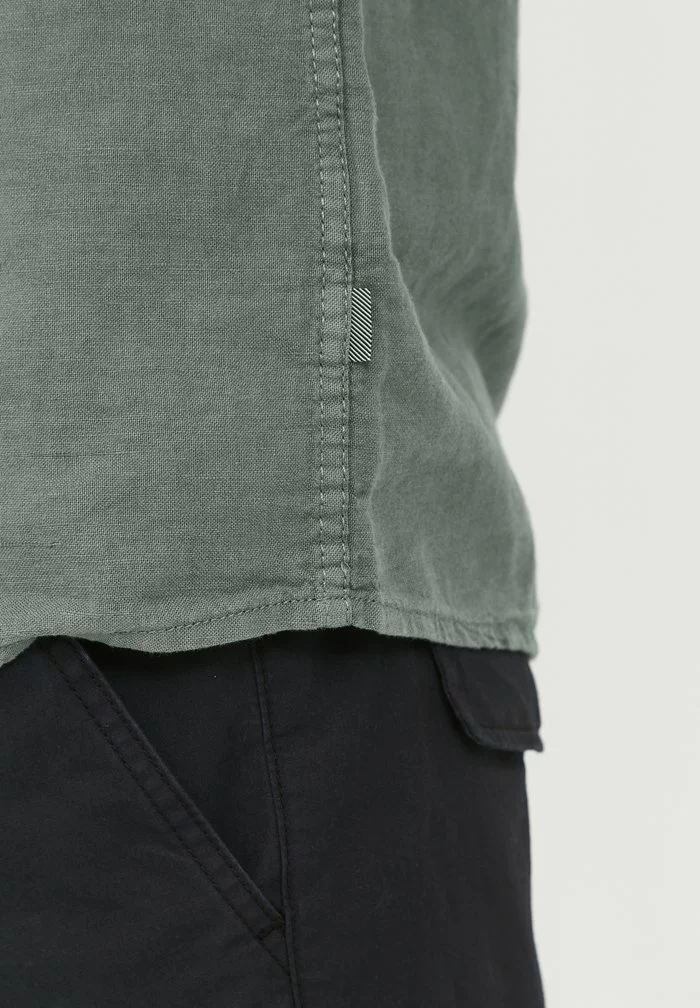 Solid SDSPIKE - Chemise - Sagebrush Green 6 Solid SDSPIKE - Chemise - Sagebrush Green – Image 6