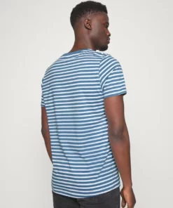 Solid BENNET - T-shirt Basique - Quiet Harbor 7 Solid BENNET - T-shirt Basique - Quiet Harbor -Promos Solid Magasin e5e82694ec144280b68631b1225a54f4