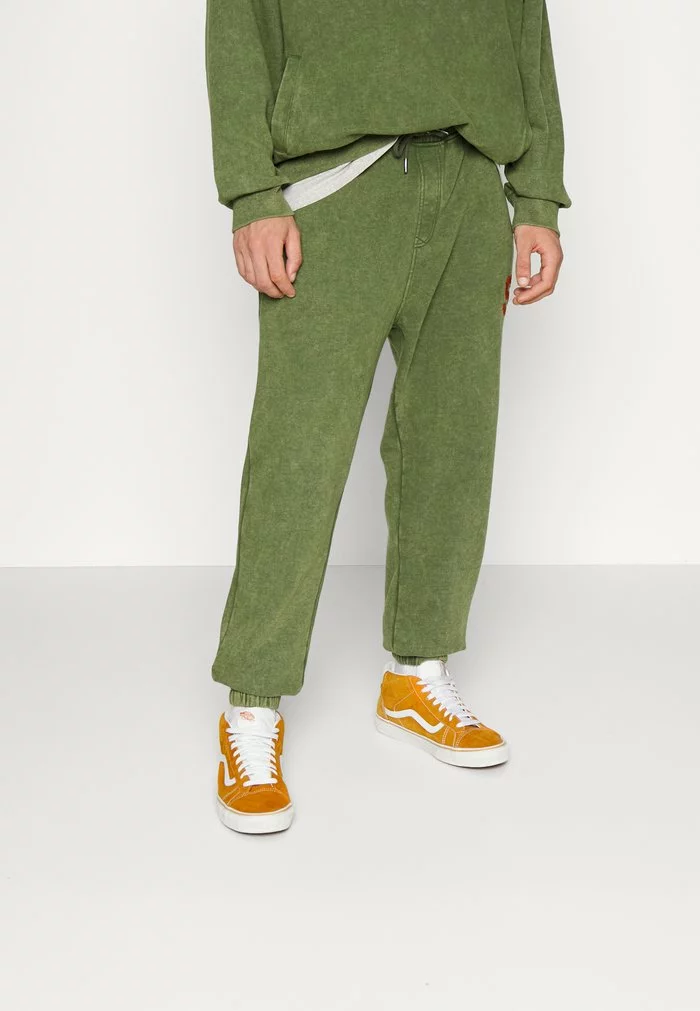 Solid VARUN PANTS - Pantalon De Survêtement - Black Forest 1 Solid VARUN PANTS - Pantalon De Survêtement - Black Forest