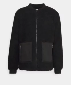 Solid SDVIG BOMBER JACKET 21106231 - Blouson Bomber - Black 8 Solid SDVIG BOMBER JACKET 21106231 - Blouson Bomber - Black -Promos Solid Magasin f6244aa5274e4cd0bc7ce80ed9d8f160