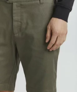 Solid SDFRED STRUCTURE SHO - Short - Dusty Olive -Promos Solid Magasin f71d2a8bbfad427684e92f3e5d60acc4